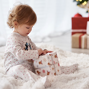 Create personalised baby photobook and christmas gifts online with Rapidstudio